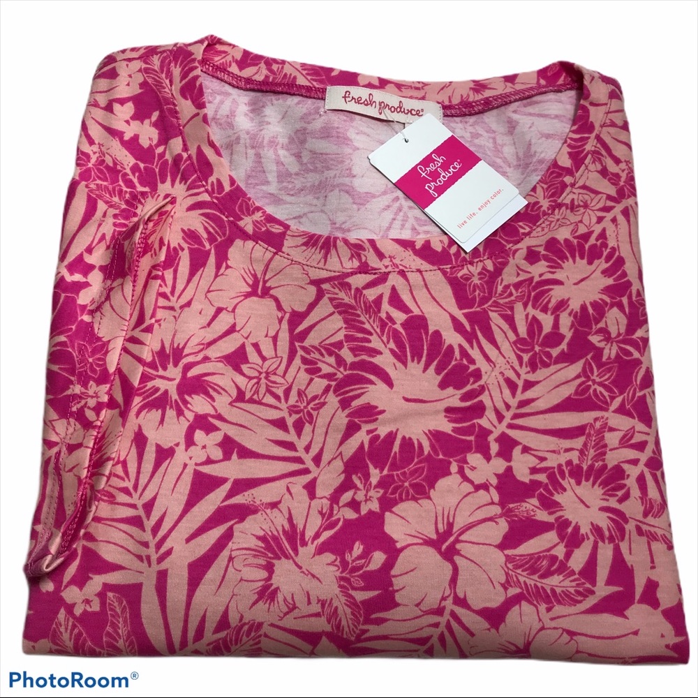 FRESH PRODUCE WOMEN’S S/S TEE. FLAMINGO.MSRP$49